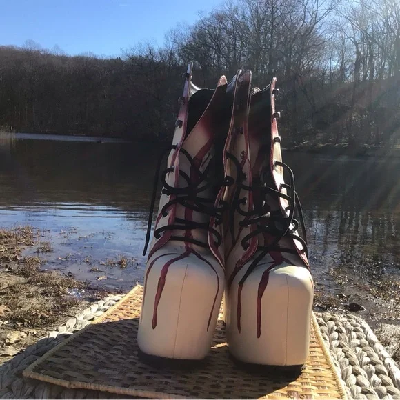Red Carrie Blood Dolls Kill Platform Boots - Picture 7 of 9